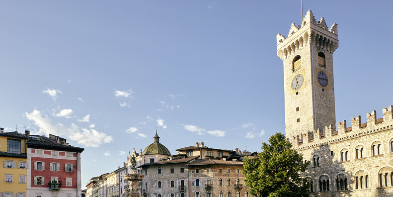 Palazzo Pretorio en Torre Civica  #1