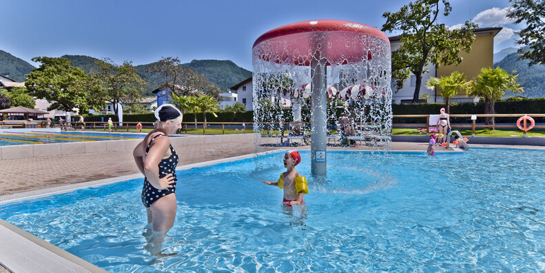 Pergine Valsugana Gemeindeschwimmbad #5 | © photo apiudesign