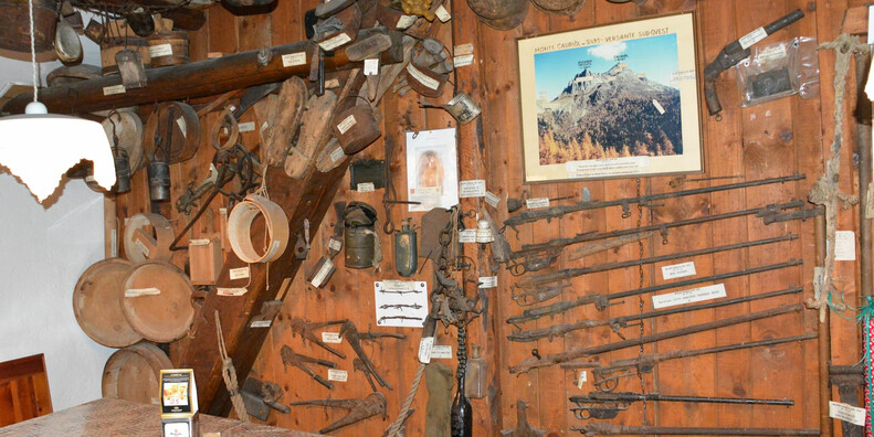 Piccolo Museo della Guerra alla Baita Monte Cauriol #1 | © Foto Archivio Apt Val di Fiemme