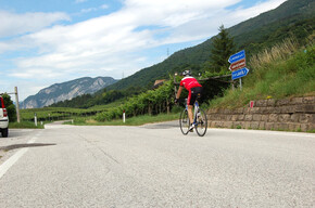 Colline avisiane. Si pedala in direzione San Michele all'Adige | © Consorzio Turistico Piana Rotaliana Königsberg