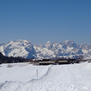 il Centro Fondo con le Dolomiti di Brenta sullo sfondo | © APT Trento 