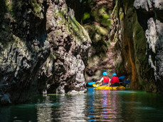 Guided kayak tour to the canyons of Novella River Park