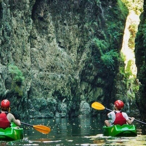 Novella Gorges: Kayak excursion with towing service