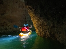 Kayaking to discover the Rio Novella canyon