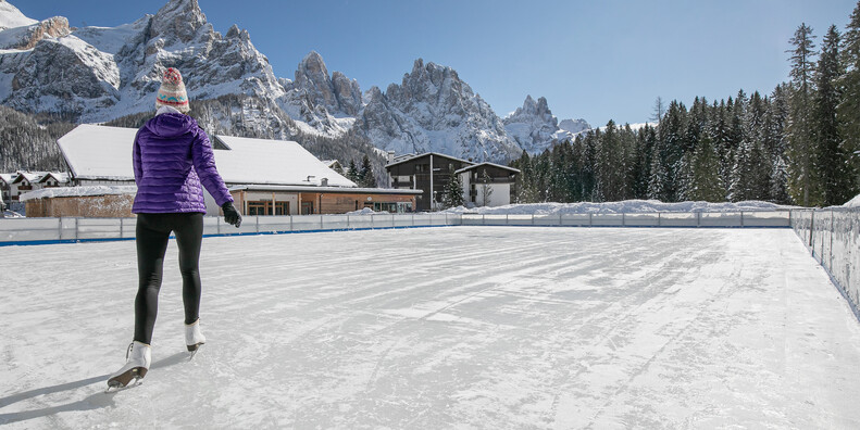 Ice Rink San Martino di Castrozza #1 | © Pattinaggio-San-Martino-ph.Enrica-Pallaver