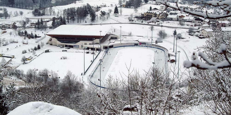 Eisstadion - Ice Rink Piné #6