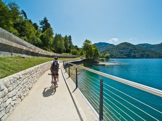 Ledrenské jezero, cykloturistika