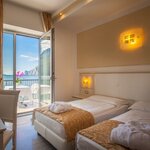  Фото Deluxe room with lake view